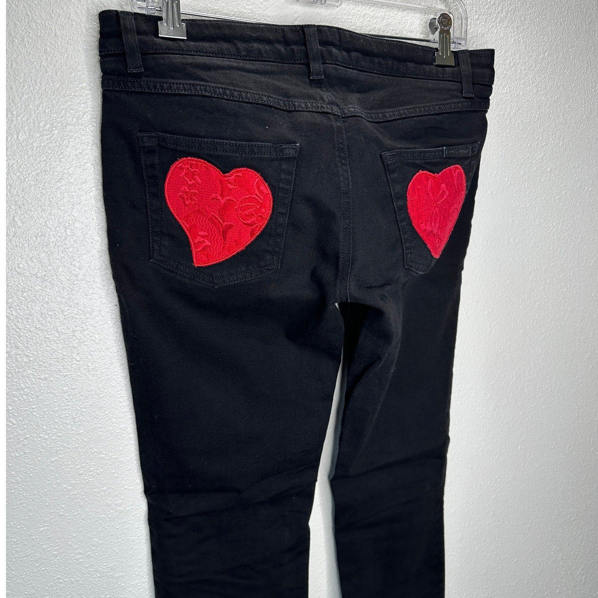 Dolce & Gabbana Black Pretty Skinny Jean Red Patch Hearts on Back 44 / L