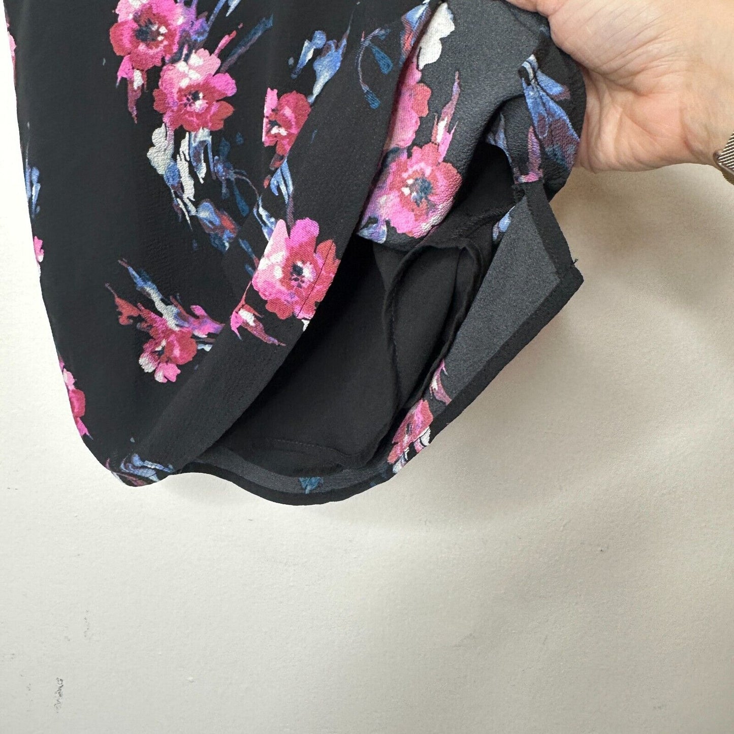 Allison Joy Black Pink Blue & White Floral Scallop Neck Camisole Tank Top XS