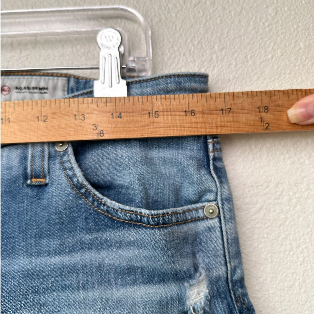 AG Prima Crop Cigarette Jeans Medium Wash Whiskered Size 32R