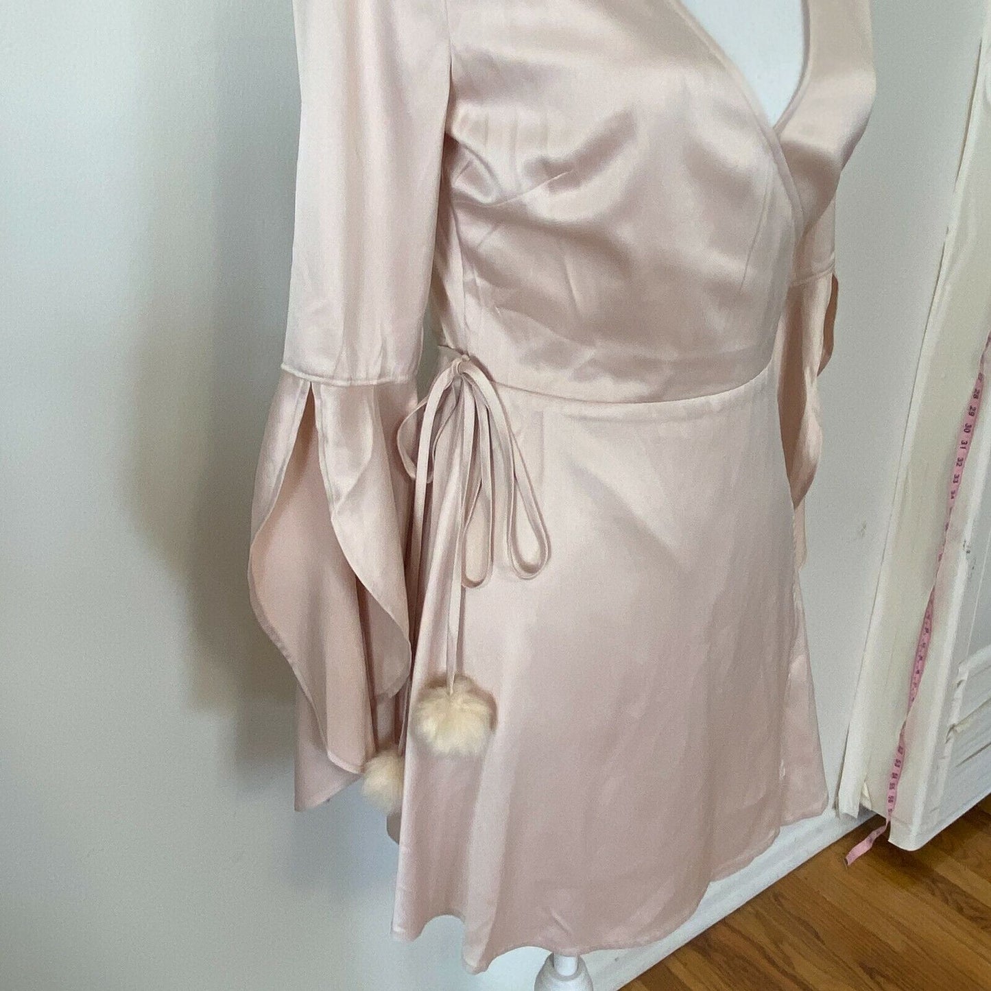 NWT Revolve Majorelle Satin Hex Mini Tie Wrap Blush Ritual Slit Bell Sleeve SM