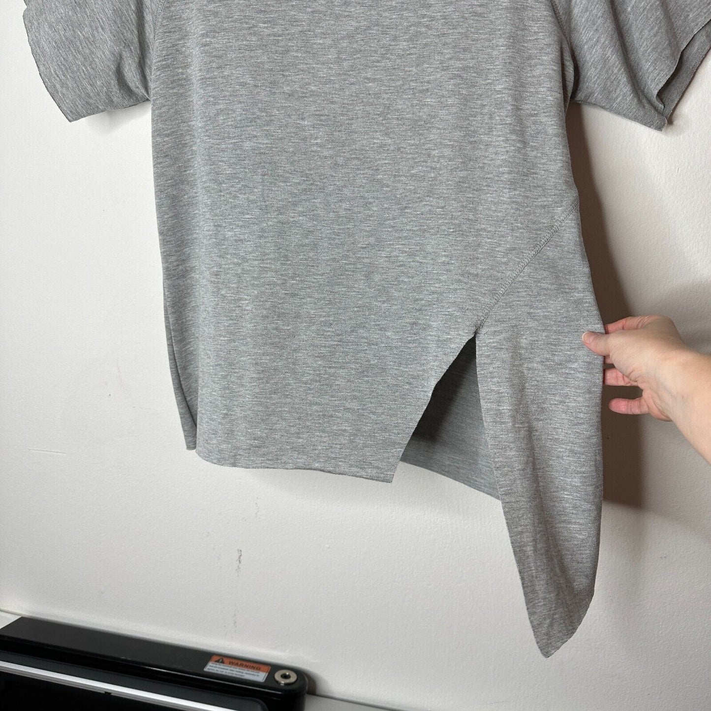 Sinuous Casual Gray Asymmetrical Hem Short Sleeve Relaxed Tee Round Neck Medium