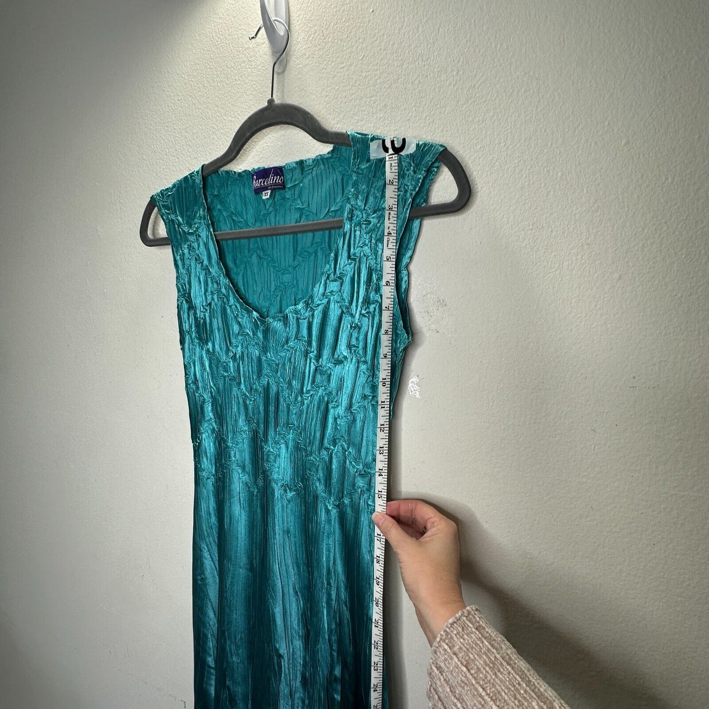Barcelino Peacock Teal Ombre Sleeveless Crinkle Shimmer Scoop Neck Midi Dress XS
