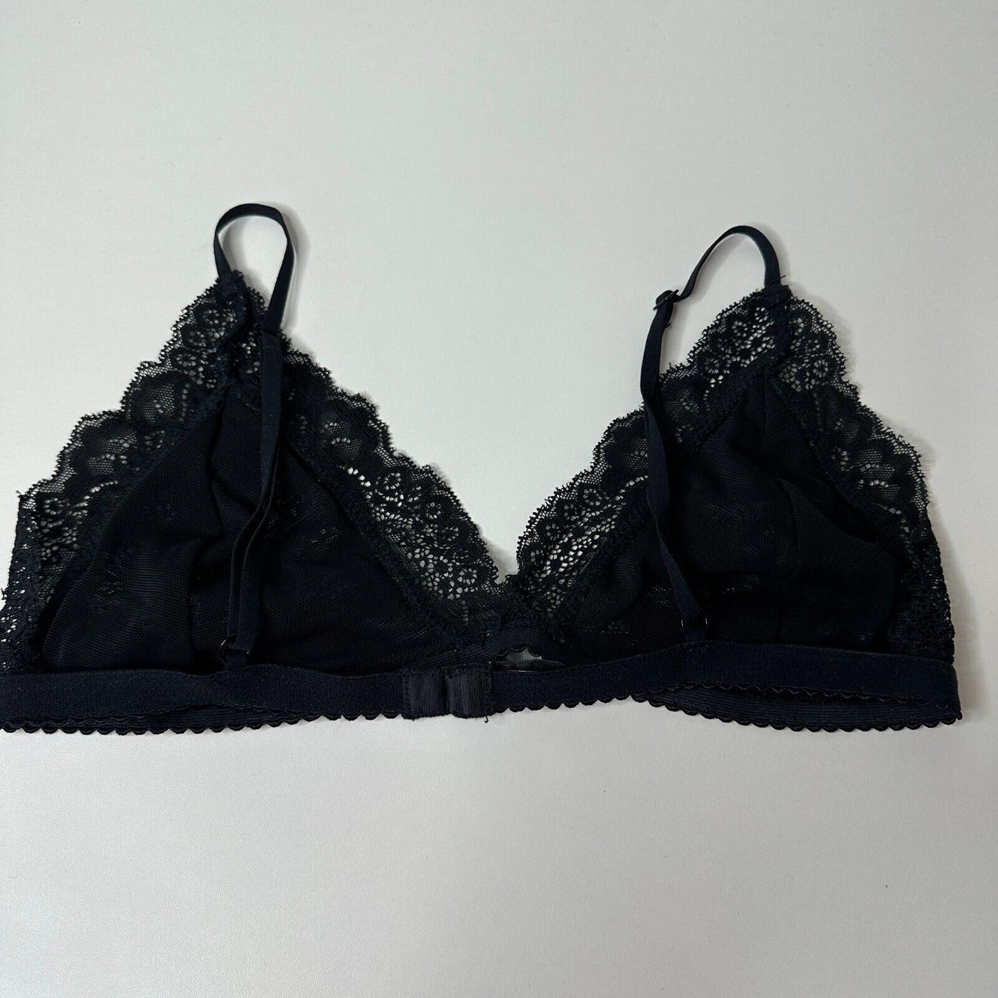 Aritzia Talula Monterey Bralette Sexy Black Convertible Design Soft Lace Medium