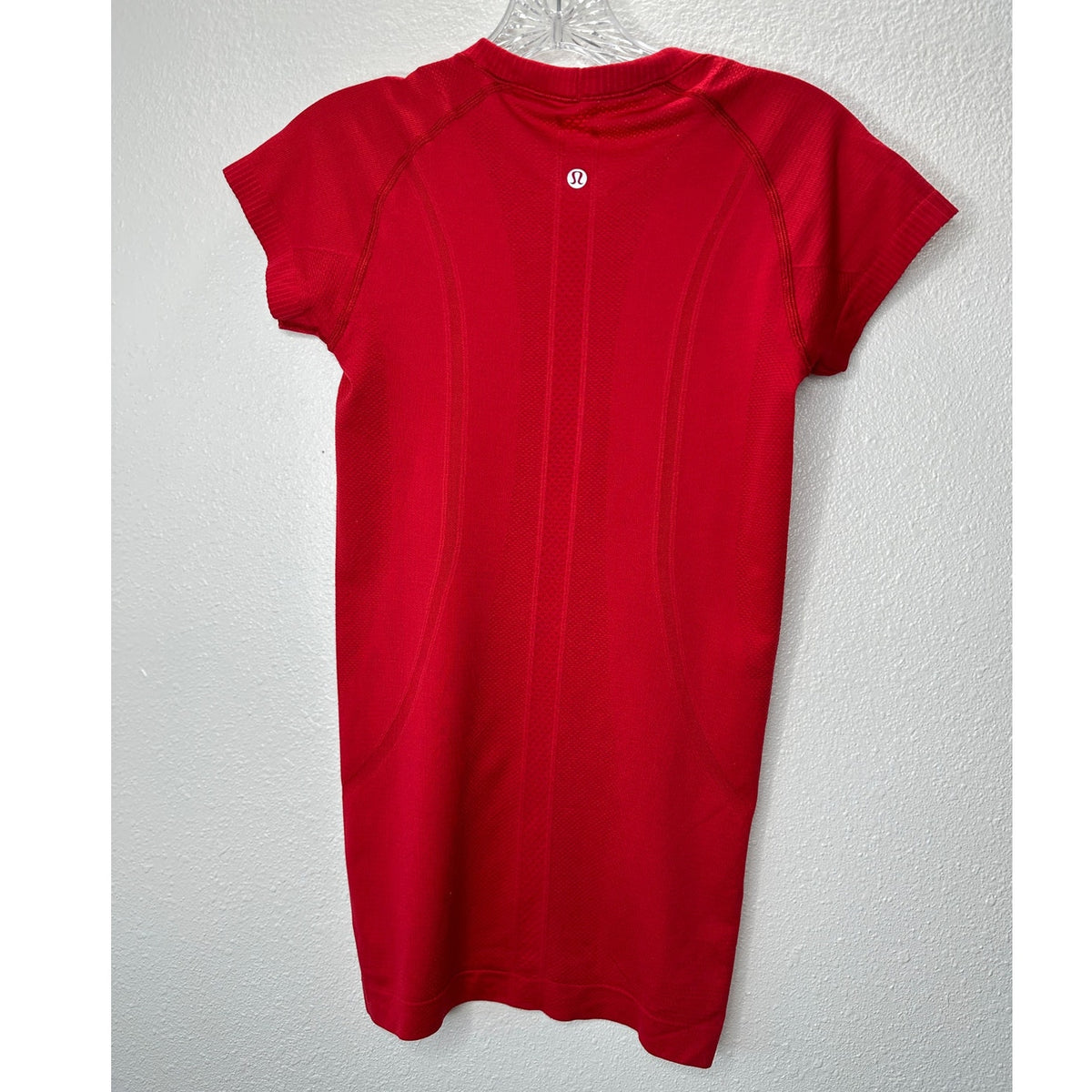 Lululemon Red Crush The Distance Swift Stride Short Sleeve Longline Top