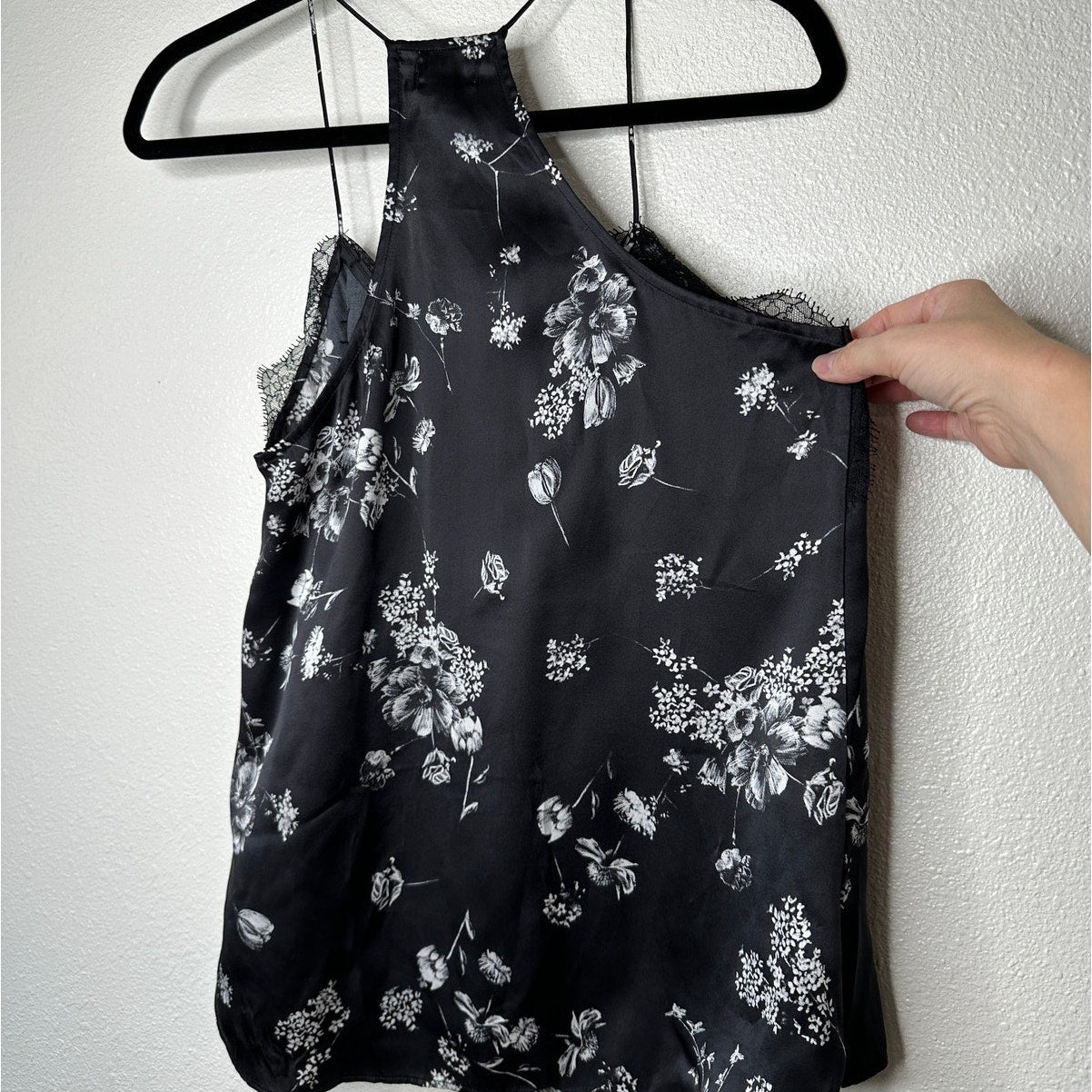 Cami NYC Black White Floral Lace Trim Silk Racer Cami Tank Top XS