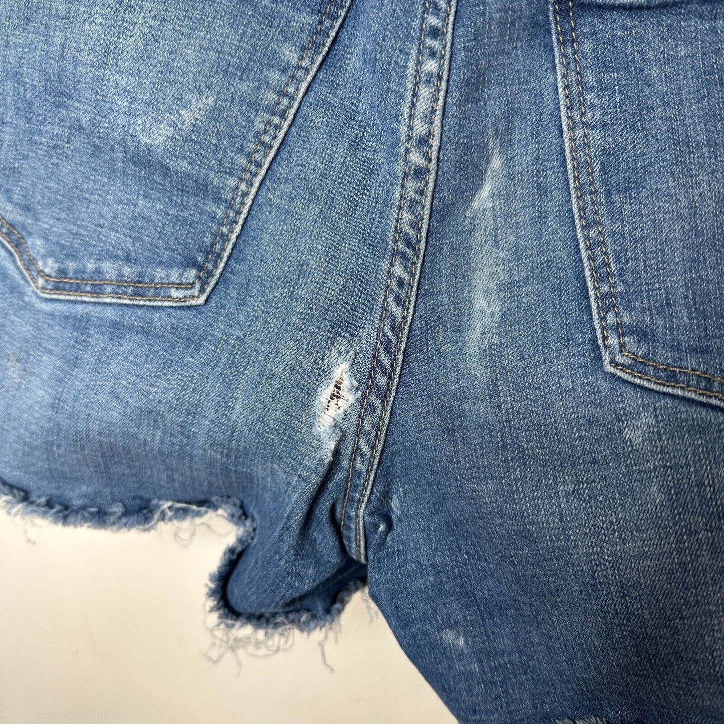 Madewell High Rise Denim Button Fly Shorts Derby Medium Wash Raw Cuffs 26