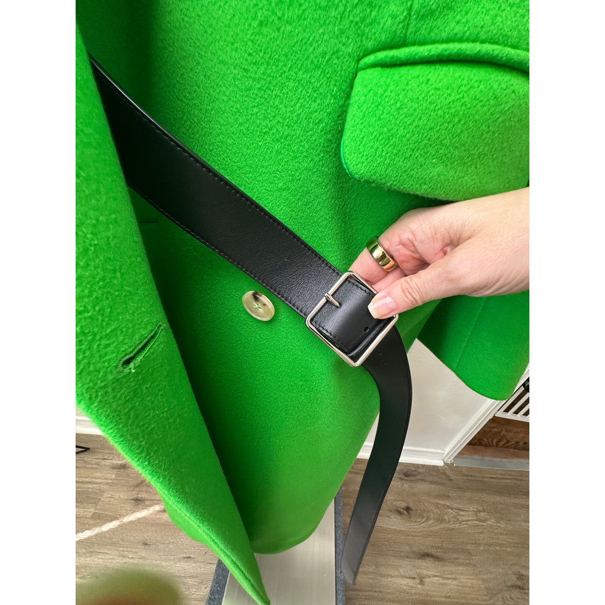 Alexander McQueen Lime Green Fitted Wool Coat Made in Italy 8