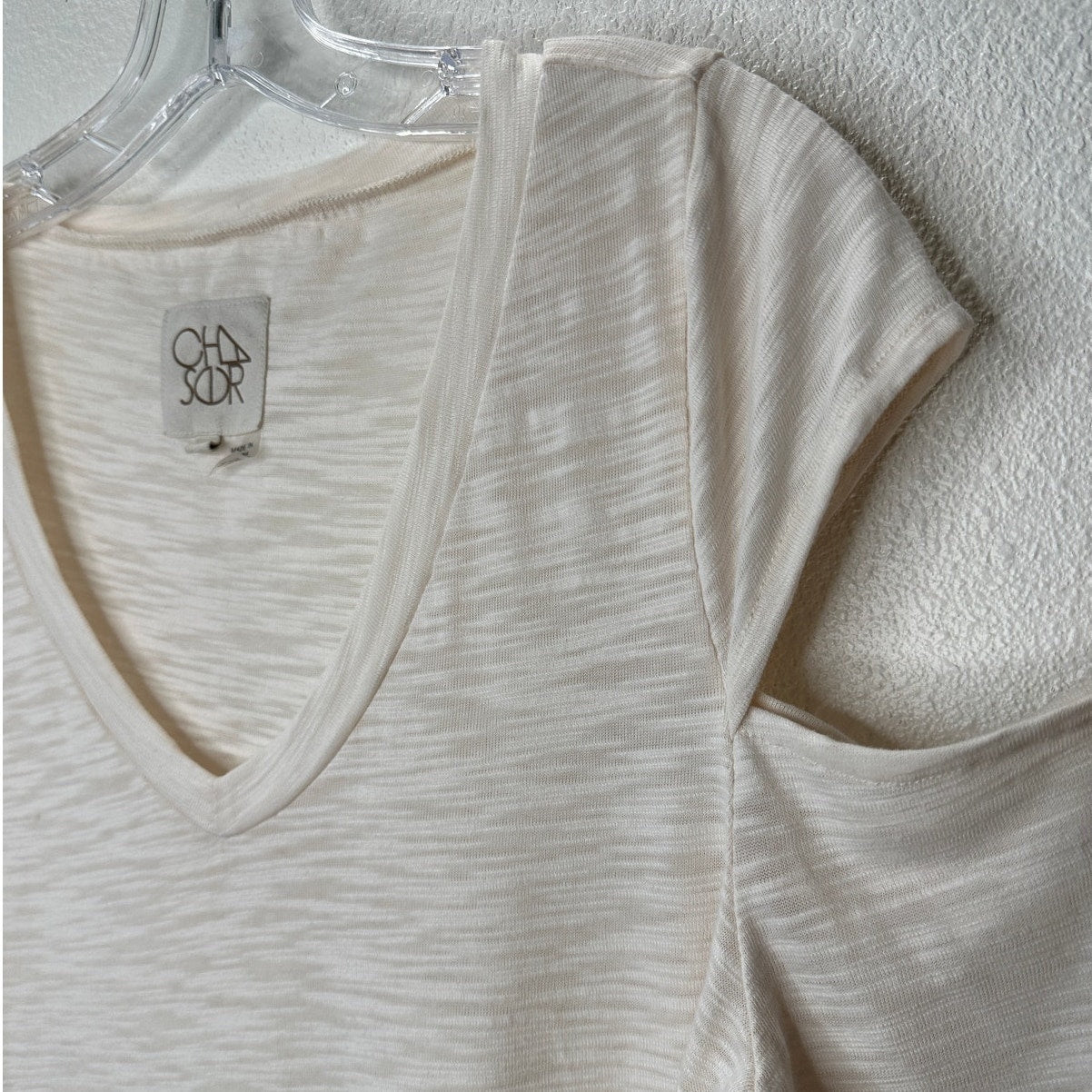 Chaser Cream V-Neck Cold Shoulder Long Sleeve Burnout Top L