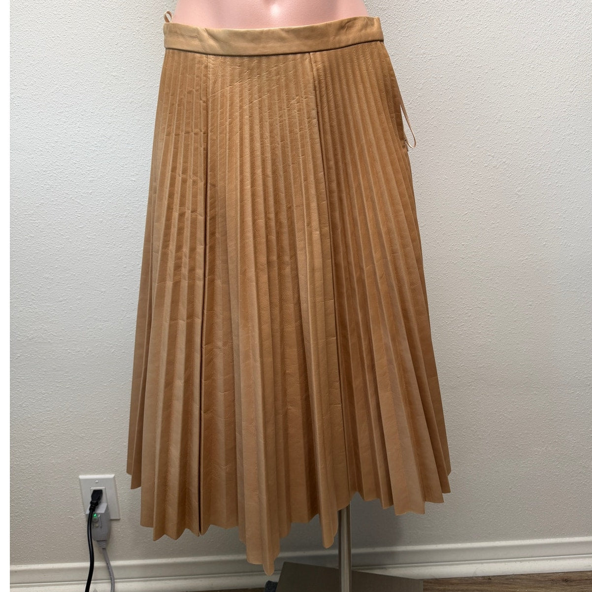 August Getty Atelier Accordion Pleat Leather Maxi Skirt Tan Women's US 4