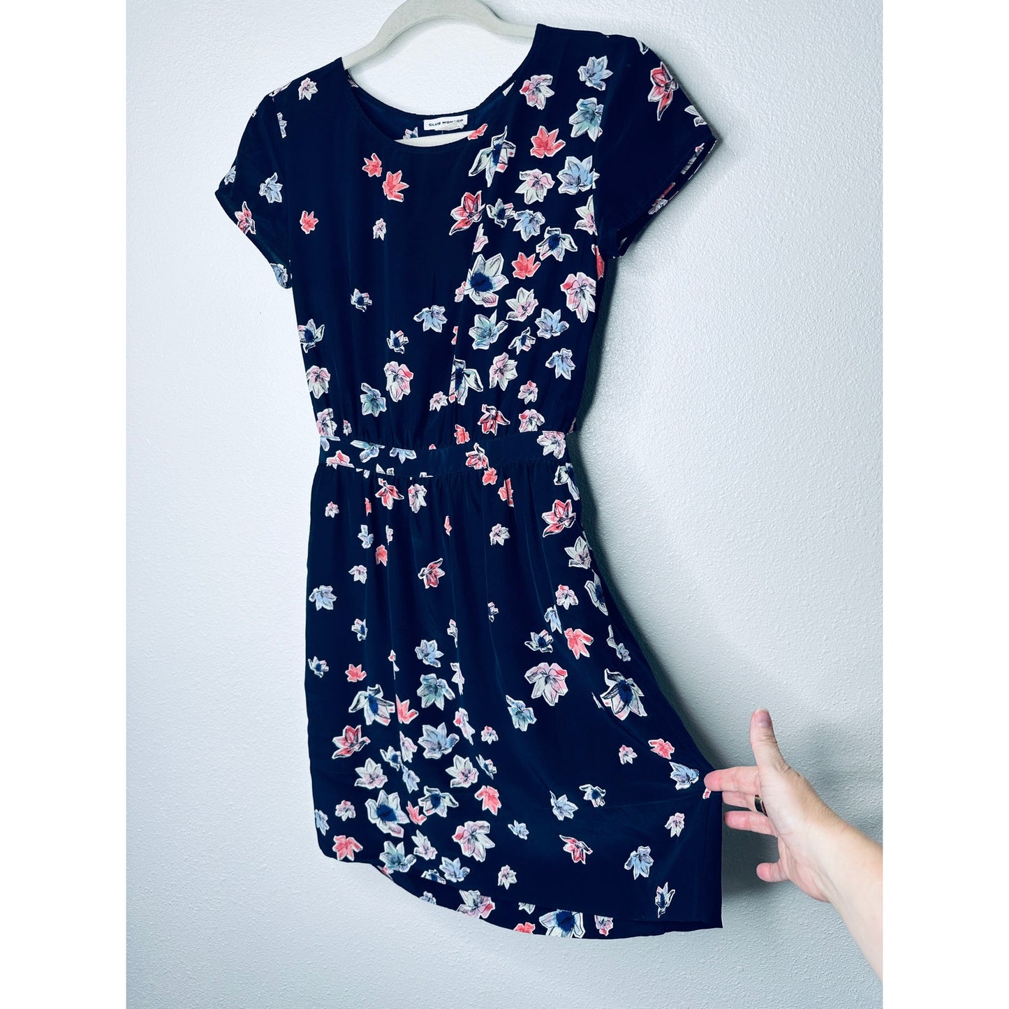 Club Monaco Ruth 100% Silk Navy Floral Open Back Dress pink blue 00
