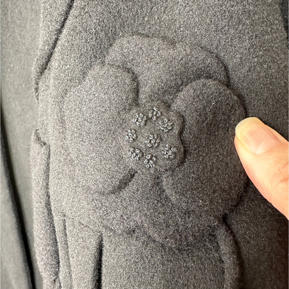 Valentino Garavani Black Wool-Cashmere Floral Applique Jacket