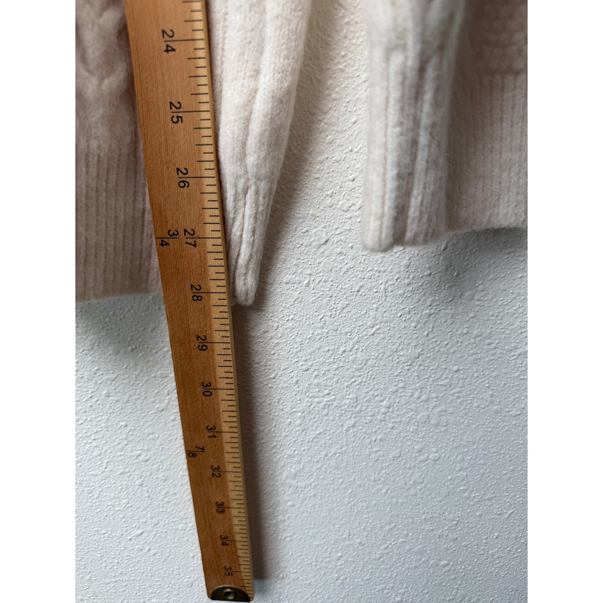 Aelfric Eden Cream Cable Knit Crewneck Sweater L