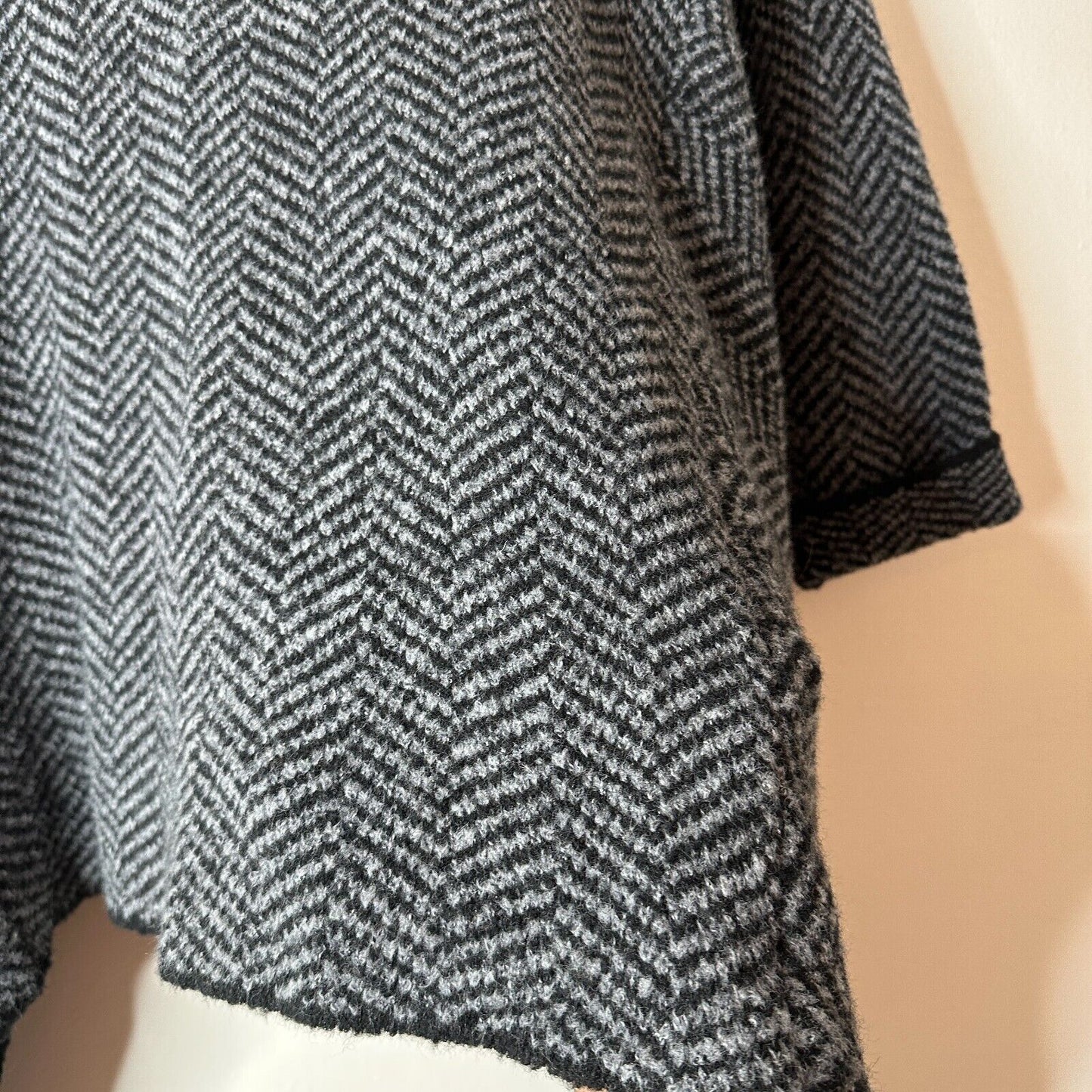 Cocogio Gray & Black Herringbone Waterfall Collar Cardigan Asymmetrical Hem L