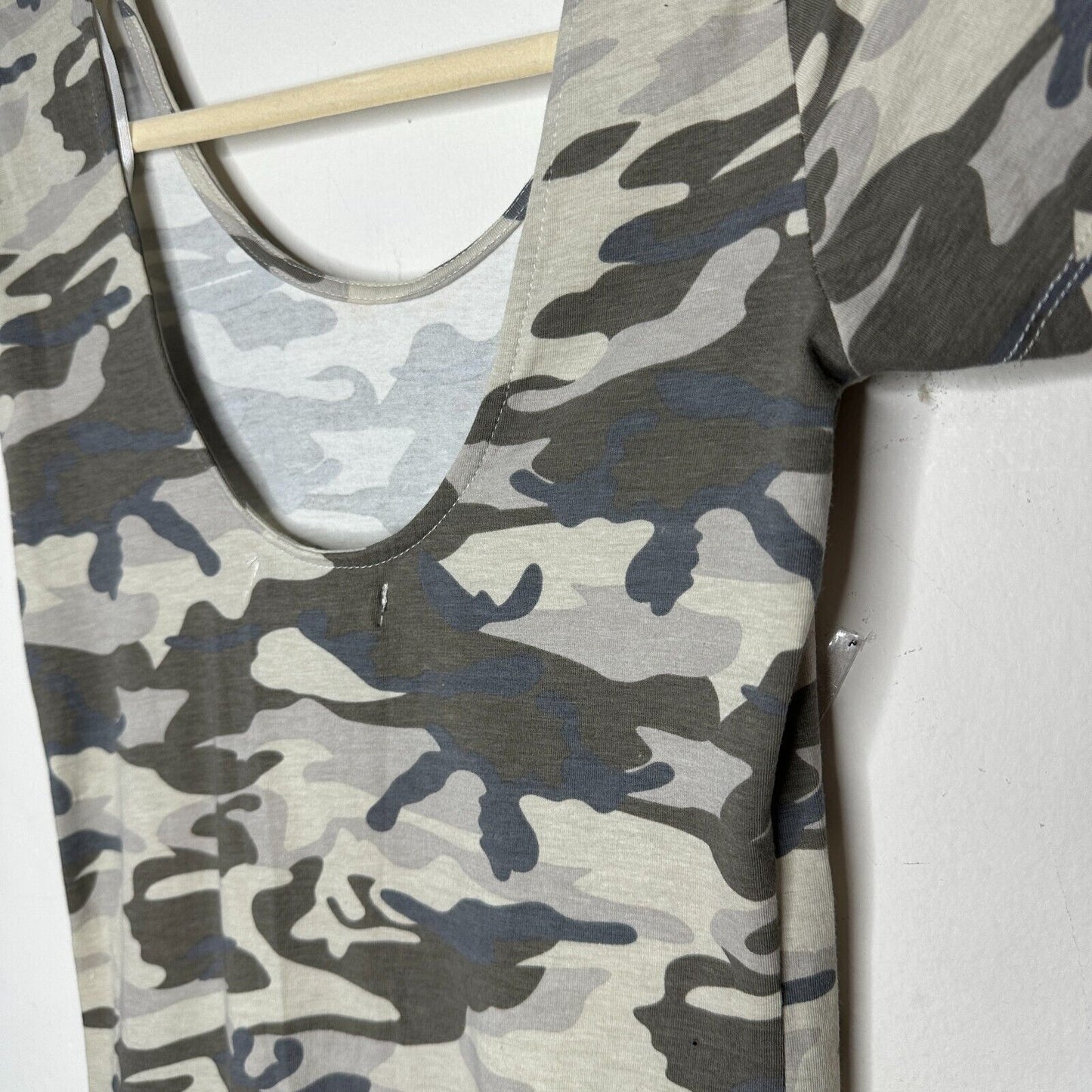 NWT Love Change Italy Camo Bodycon Dress Short Sleeve Deep Low U Back Stretch S