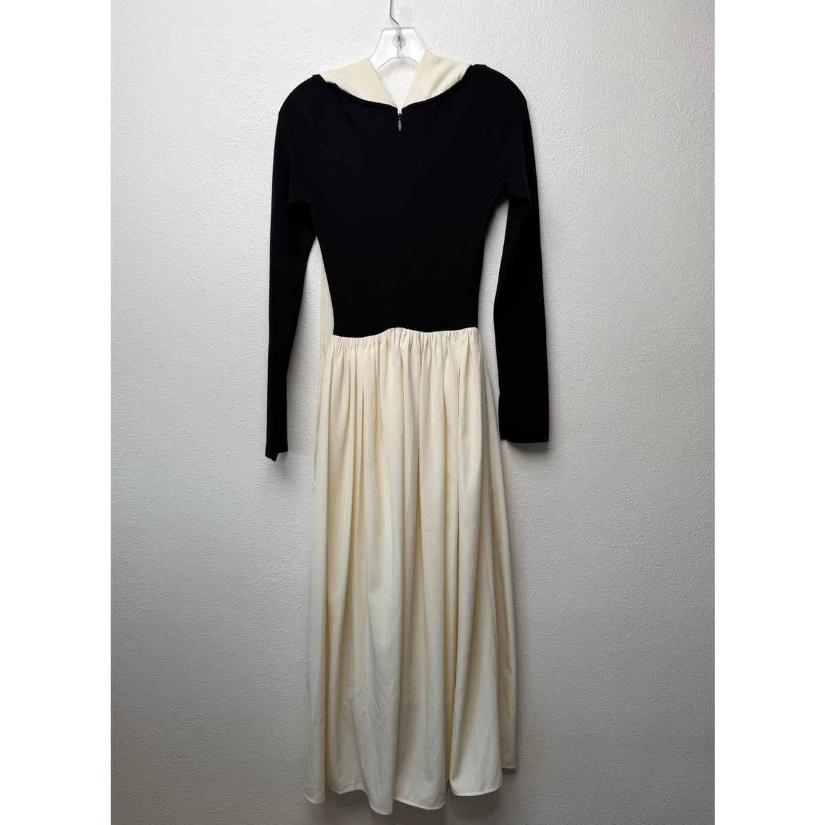 The Bekk Claire Scarf Basque Waist Maxi Dress Black Ivory Women's US S