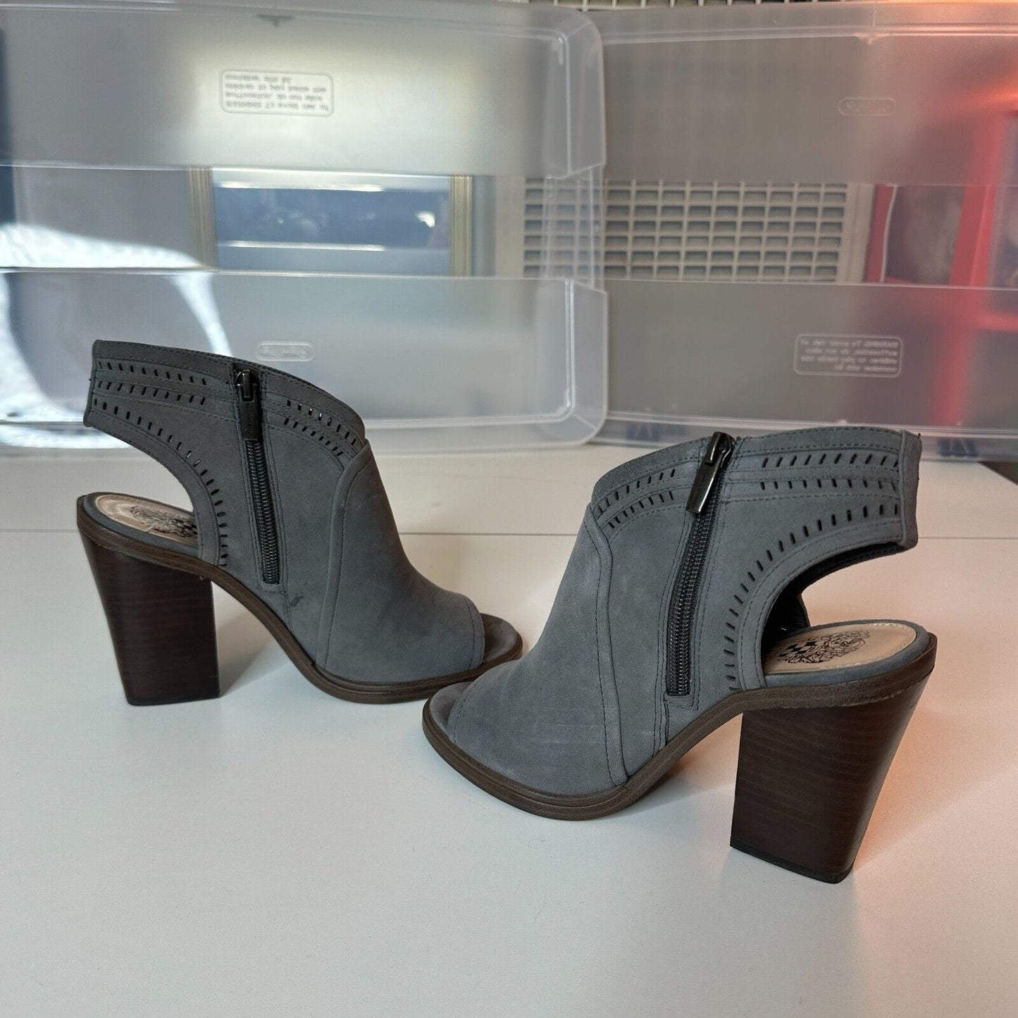 Vince Camutto Gray Koral Laser Cut Suede Open Toe Block Heel Booties Zip size 7