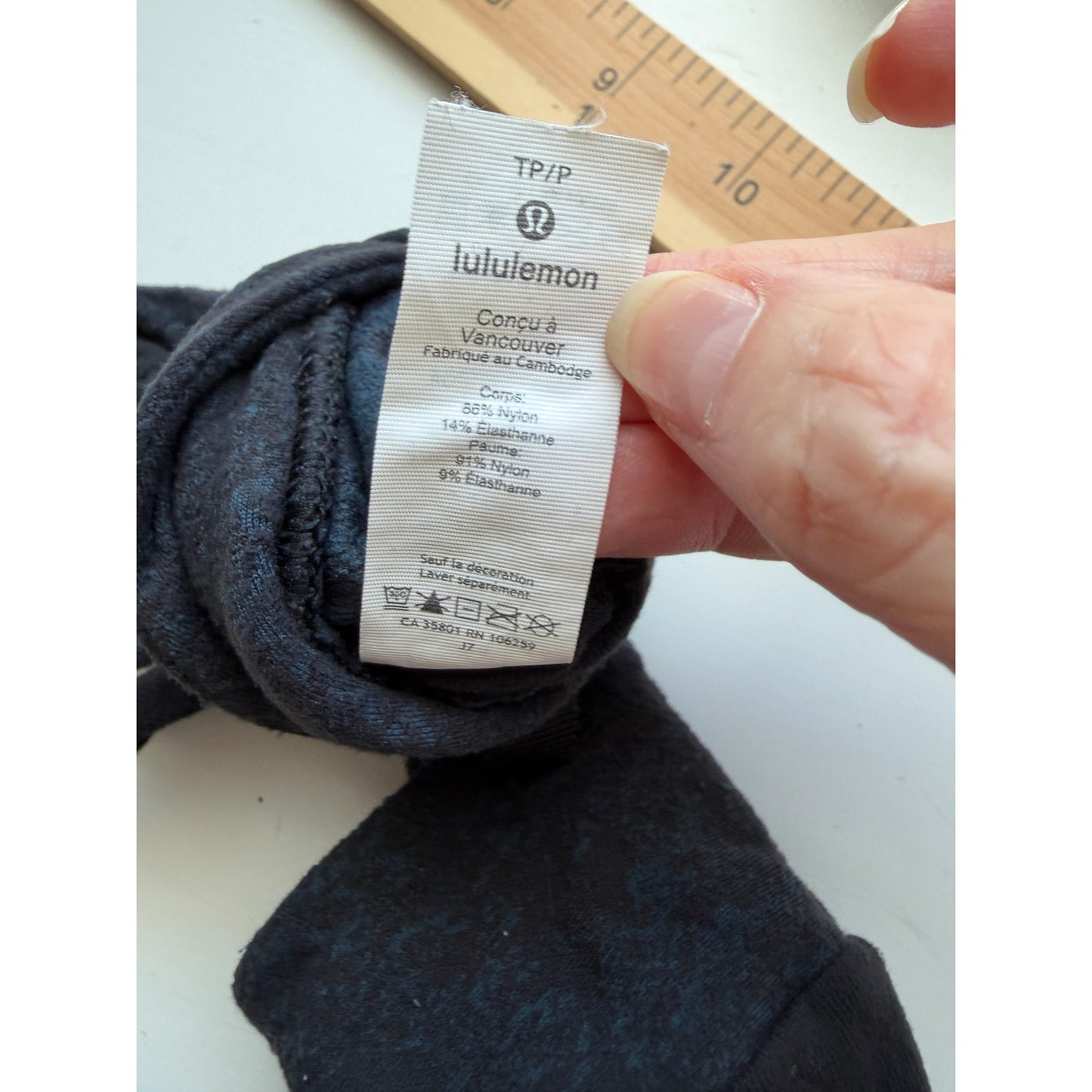 Lululemon Cross Chill Run  Gloves Teal Black XS/S