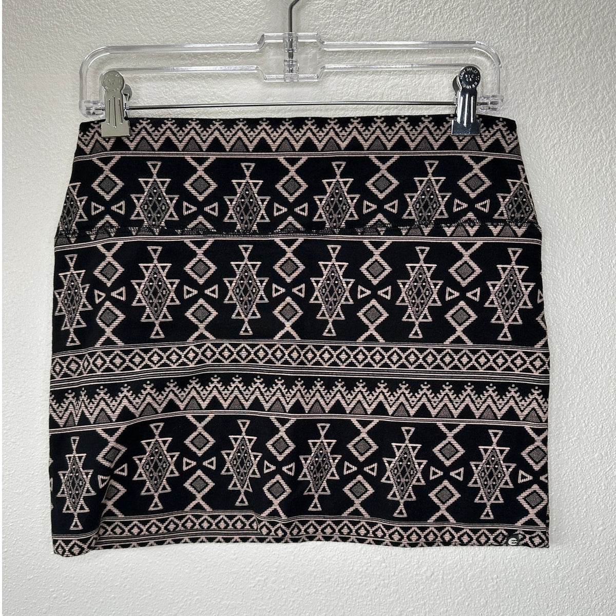 Billabong Tan & Black Aztec Print Stretch Mini Skirt Medium