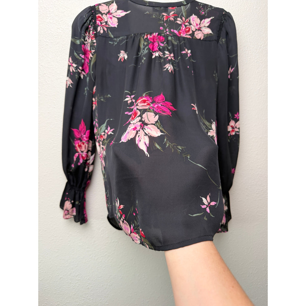 Joie Black Pink Floral Silk V Neck Blouse Women S