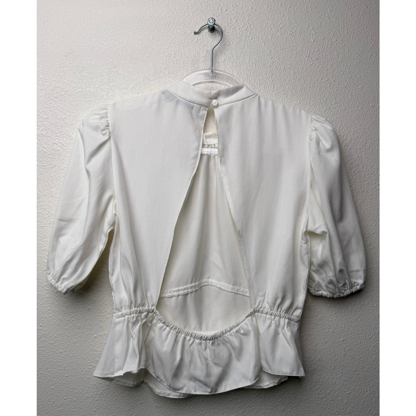 NWT HYFVE White 3/4 Puff Sleeve Peplum Top Womens M
