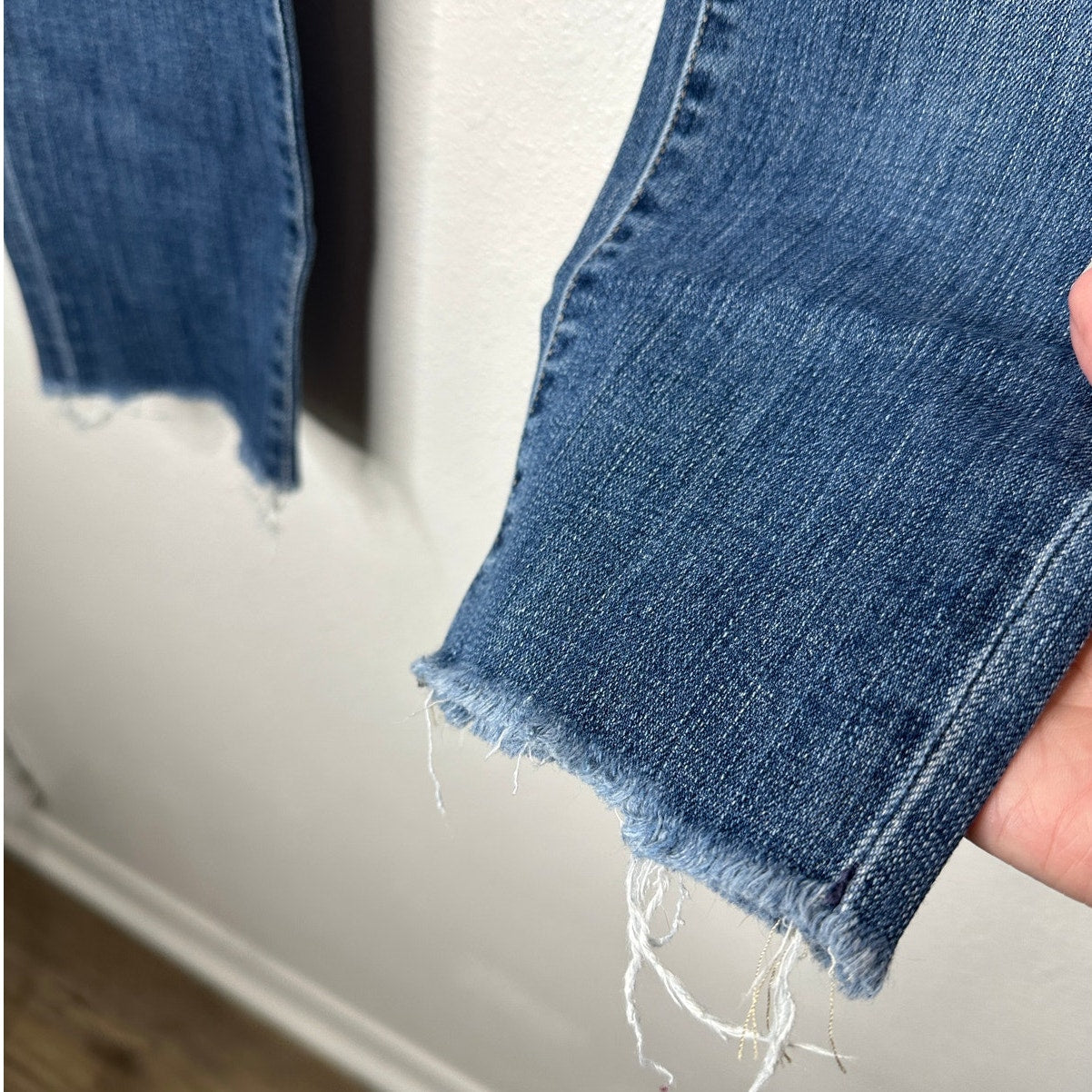 AG Medium Wash Whiskered Raw Hem Stilt Crop Cigarette Crop Jean 29