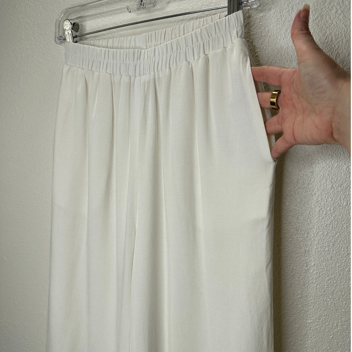 Acoa Off White Elastic Waist Pocketed Lined Flowy Pant XS