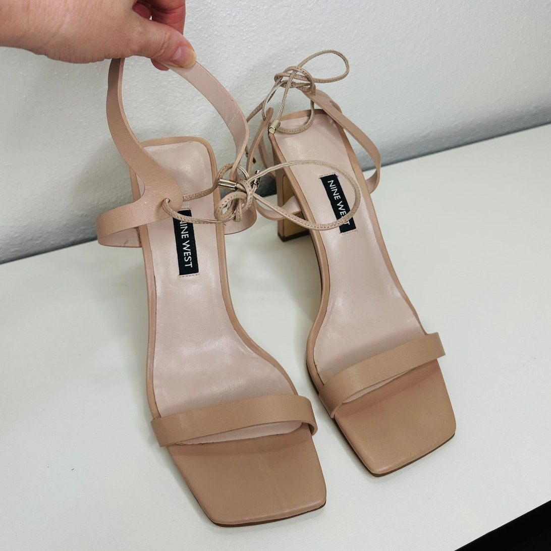 Nine West Tan Longitano Strappy Rectangle Heel Square Toe Sandal 7	t