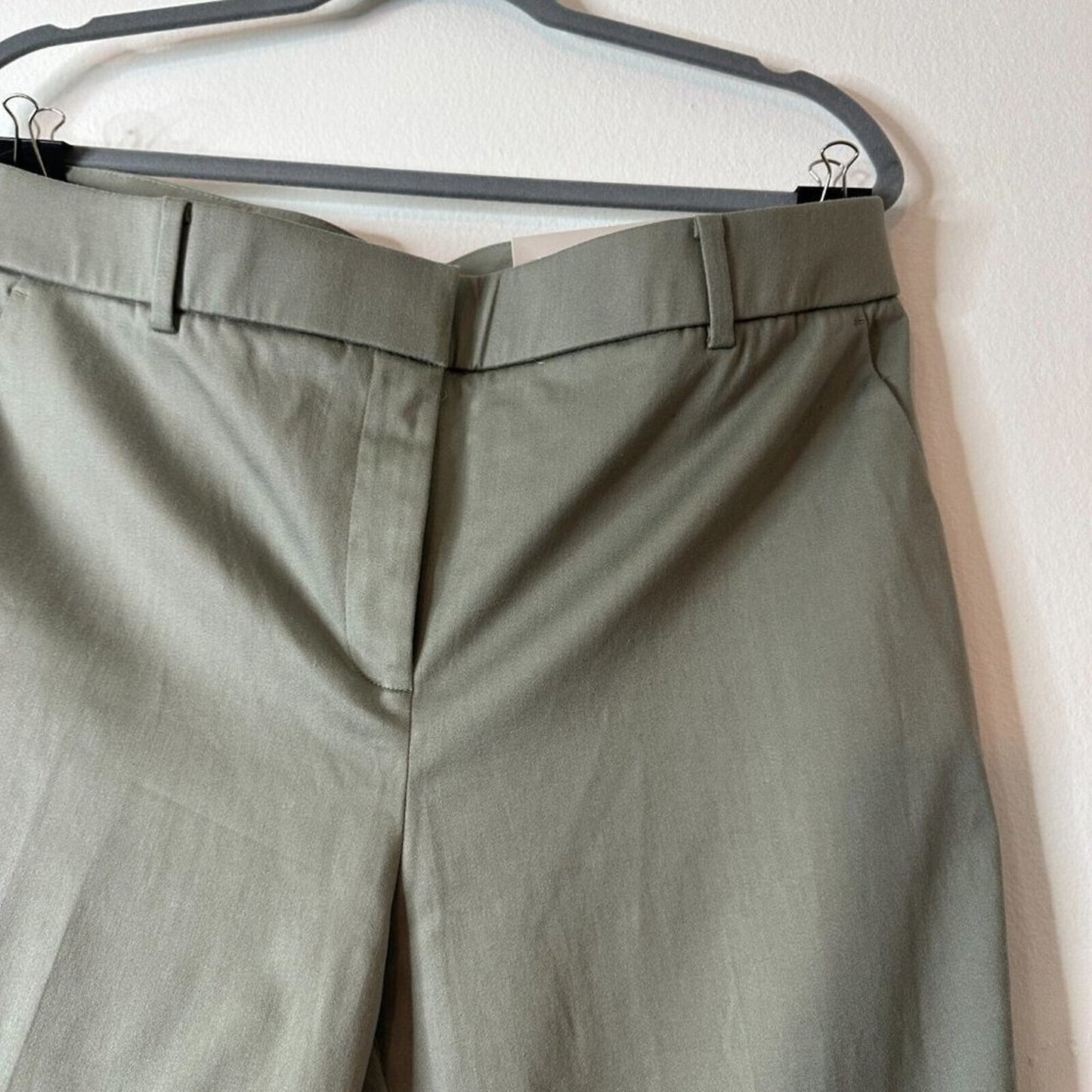 NWT Chico's Secret Stretch Straight Leg Cuffed Crop Pant Vetiver Olive Gray 10