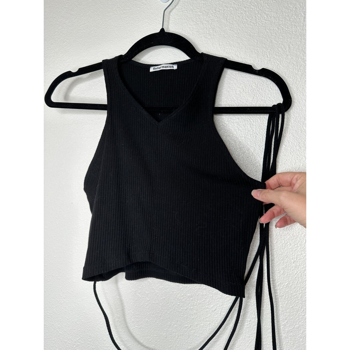 Reformation Yvie Black Ribbed Knit V-Neck Crop Tank Top Tie Wrap Around Waist S
