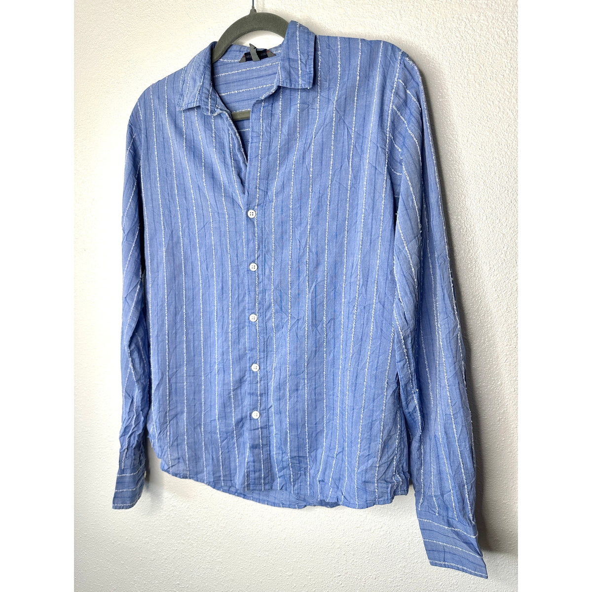 American Colors Denim Blue White Fuzzy Stitch Stripe Button Shirt M