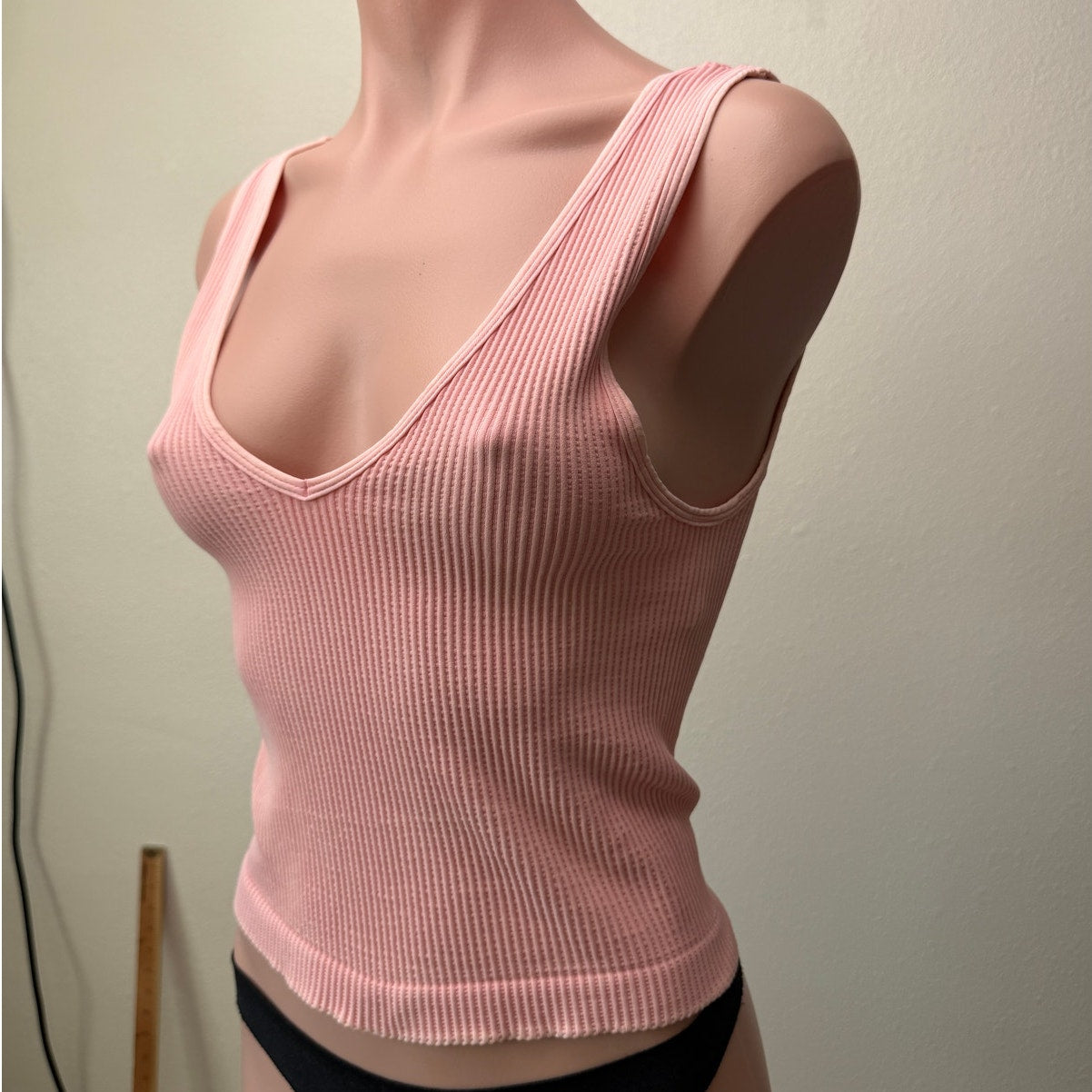 Niki Biki Pink Ribbed Cropped Tank Top V-Neck Stretch Sleeveless OS