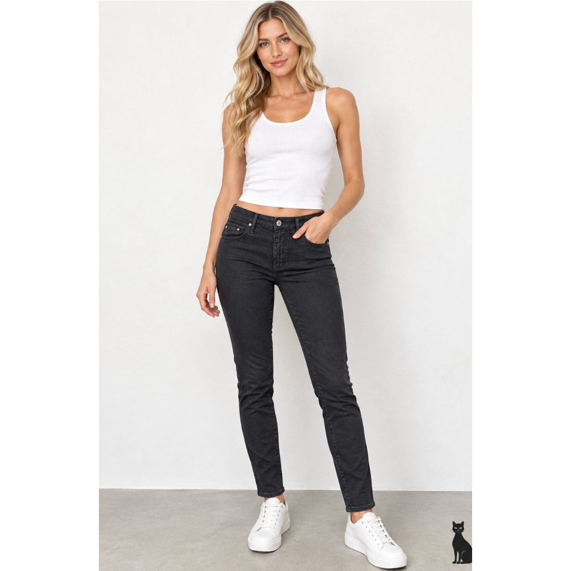 AG The Harper Essential Straight Jeans Black Size 29R
