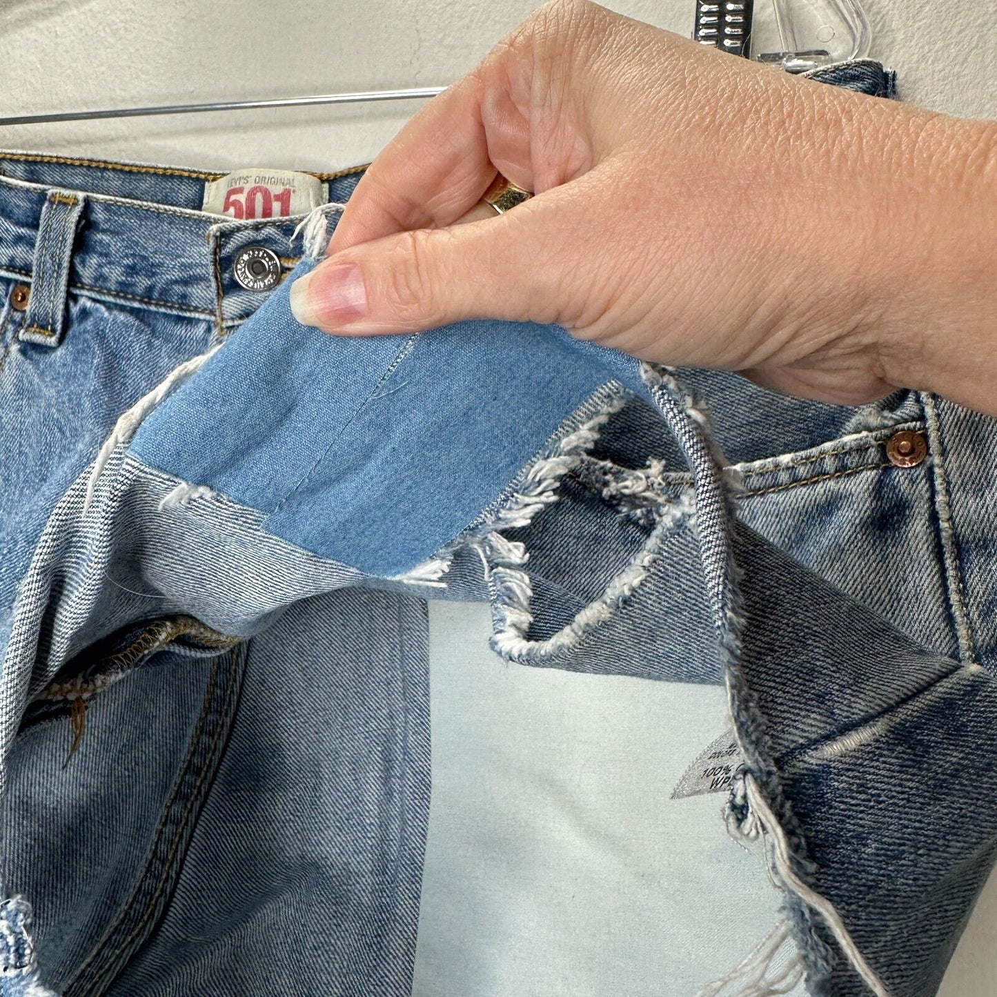 Levis 501 Medium Blue Wash Button Fly Distressed Raw Hem Shorts 34