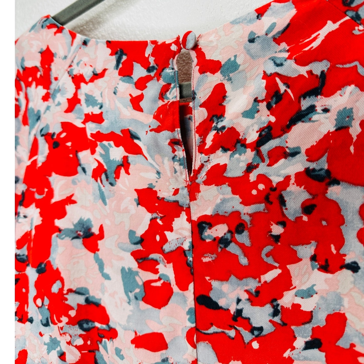 Cute Red Pink Blue Floral 3/4 Cuffed Sleeves Wide Round Neck Blouse Top L