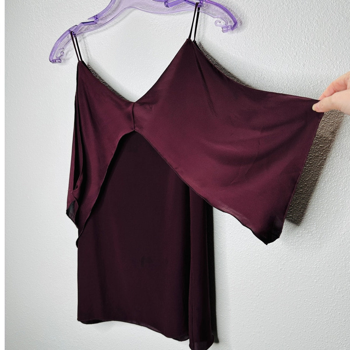 Bailey 44 Kate Burgundy Cold Shoulder Strappy V-Neck Blouse S