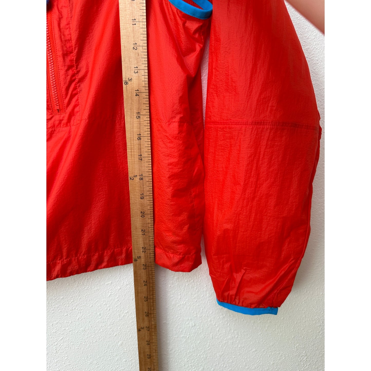 Nike ACG Habanero Red Hooded Windbreaker Jacket Women’s S Zip-Up