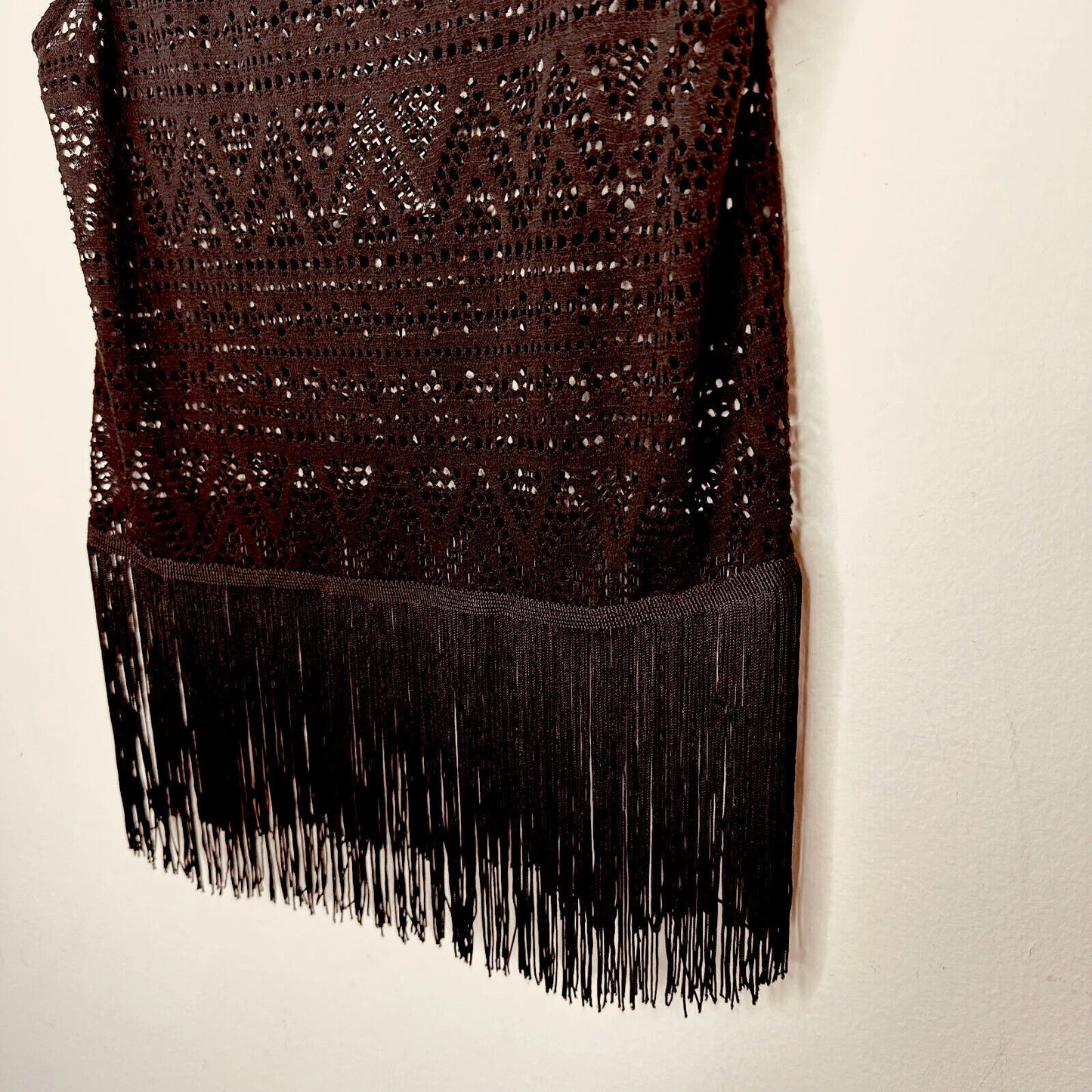 NWT H&M Black Open Crochet Tank Top With Fringe Hem Scoop Neck Sleeveless 4