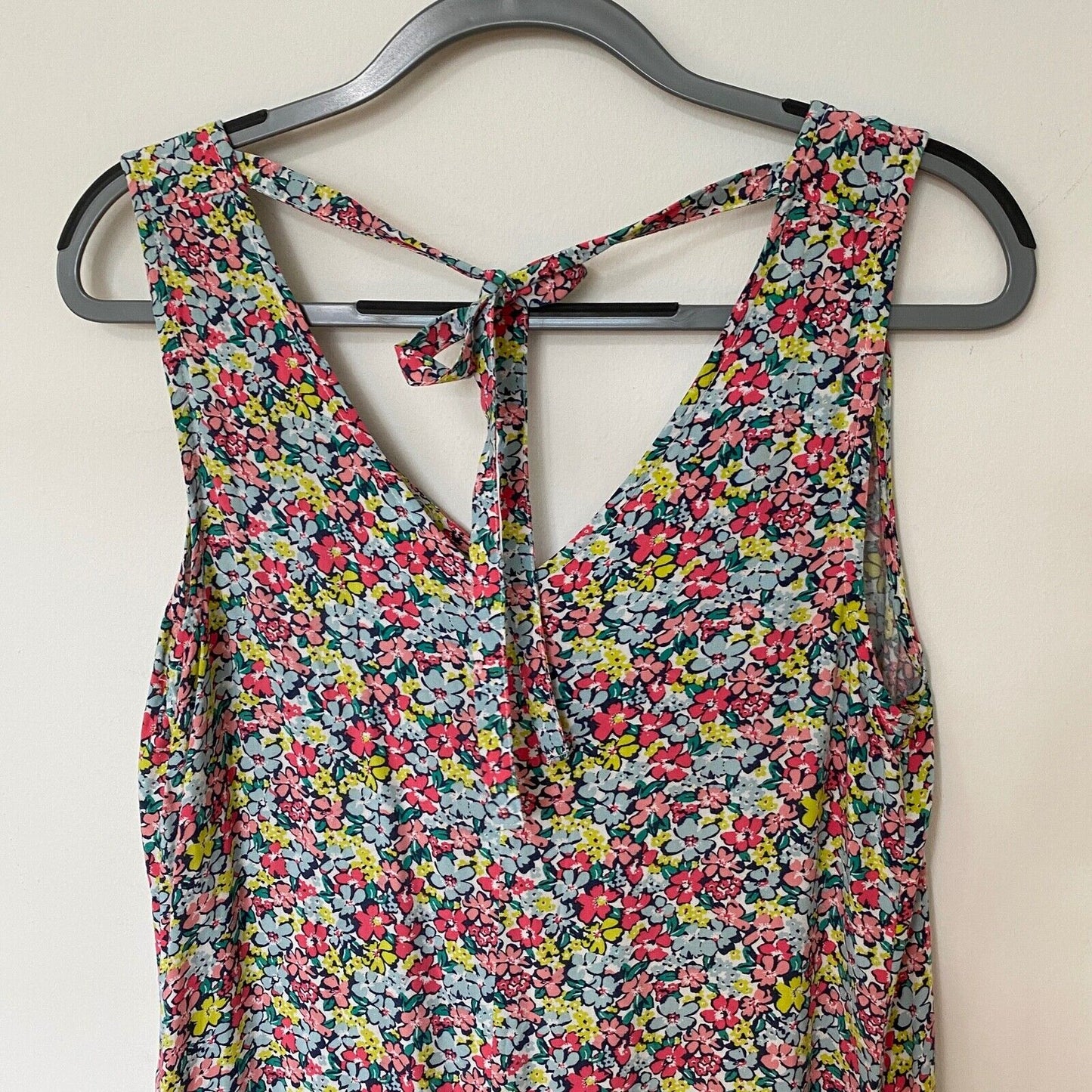 Gap Cute Pink Multi-Color Floral Sleeveless V-Neck Shift Dress Tie Back XS