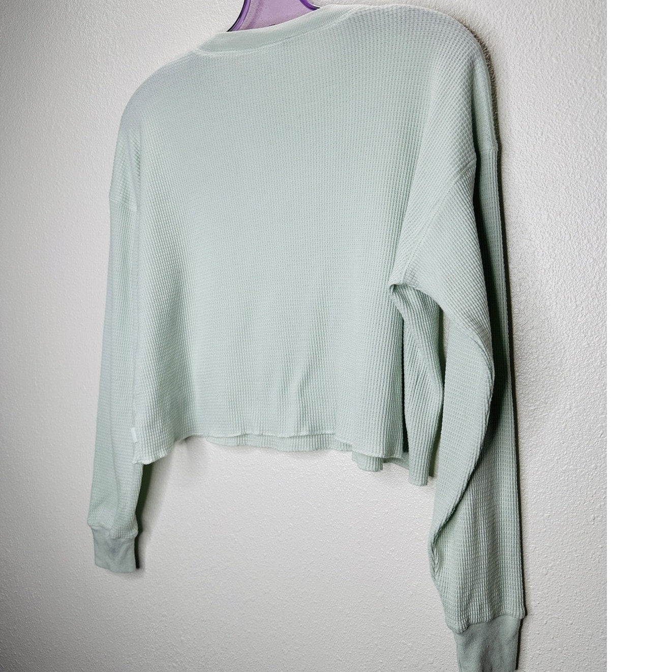 Aritzia TNA Light Mint Green Waffle Knit Long Sleeve Crop Sweater S