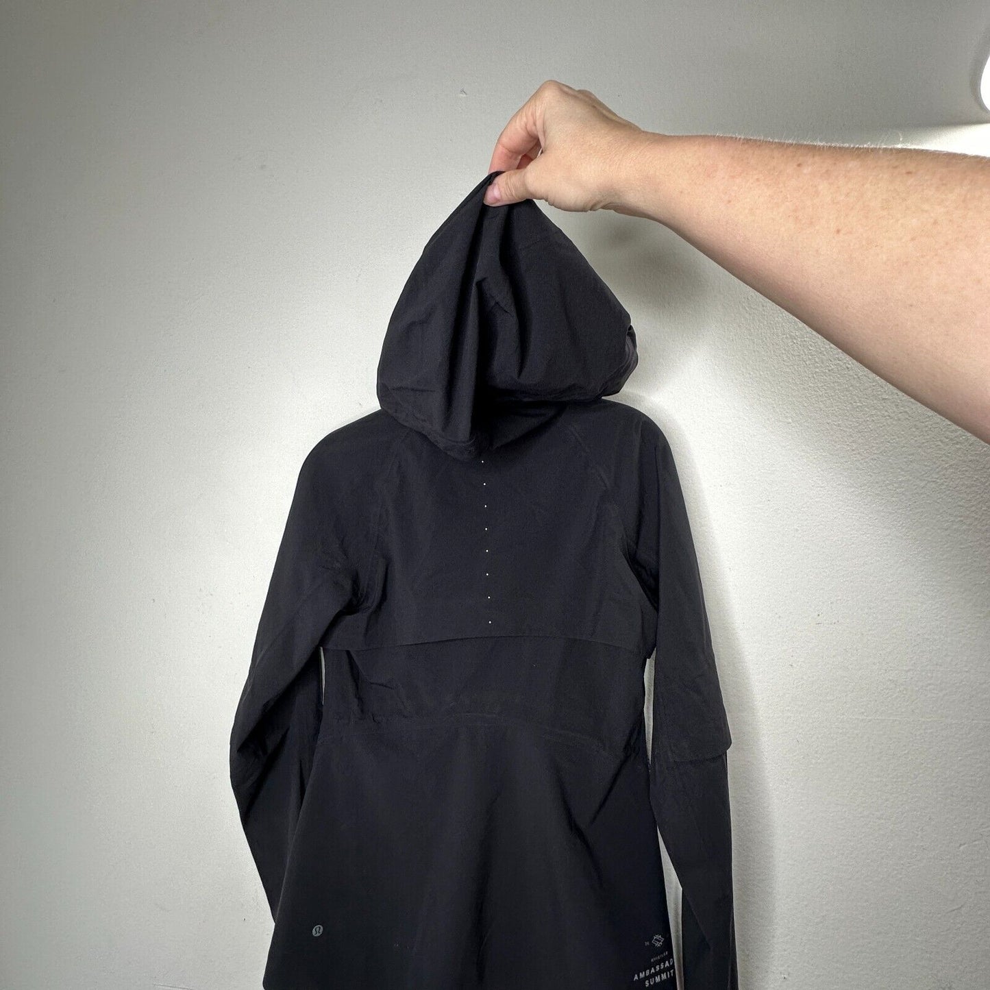 RARE Lululemon Black 2017 Whistler Ambassador Summit Jacket Front Zip Hooded 4