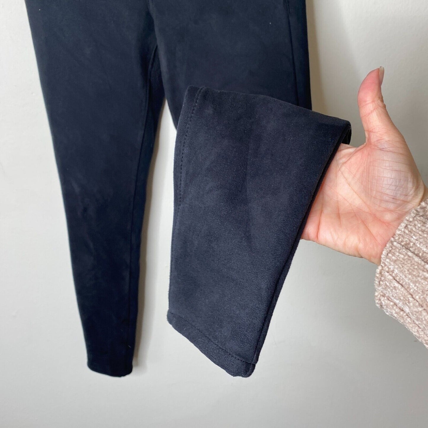 Level 99 Black Dark Gray Mid-Rise Vegan Faux Suede Zip Skinny Pants Jeans 27