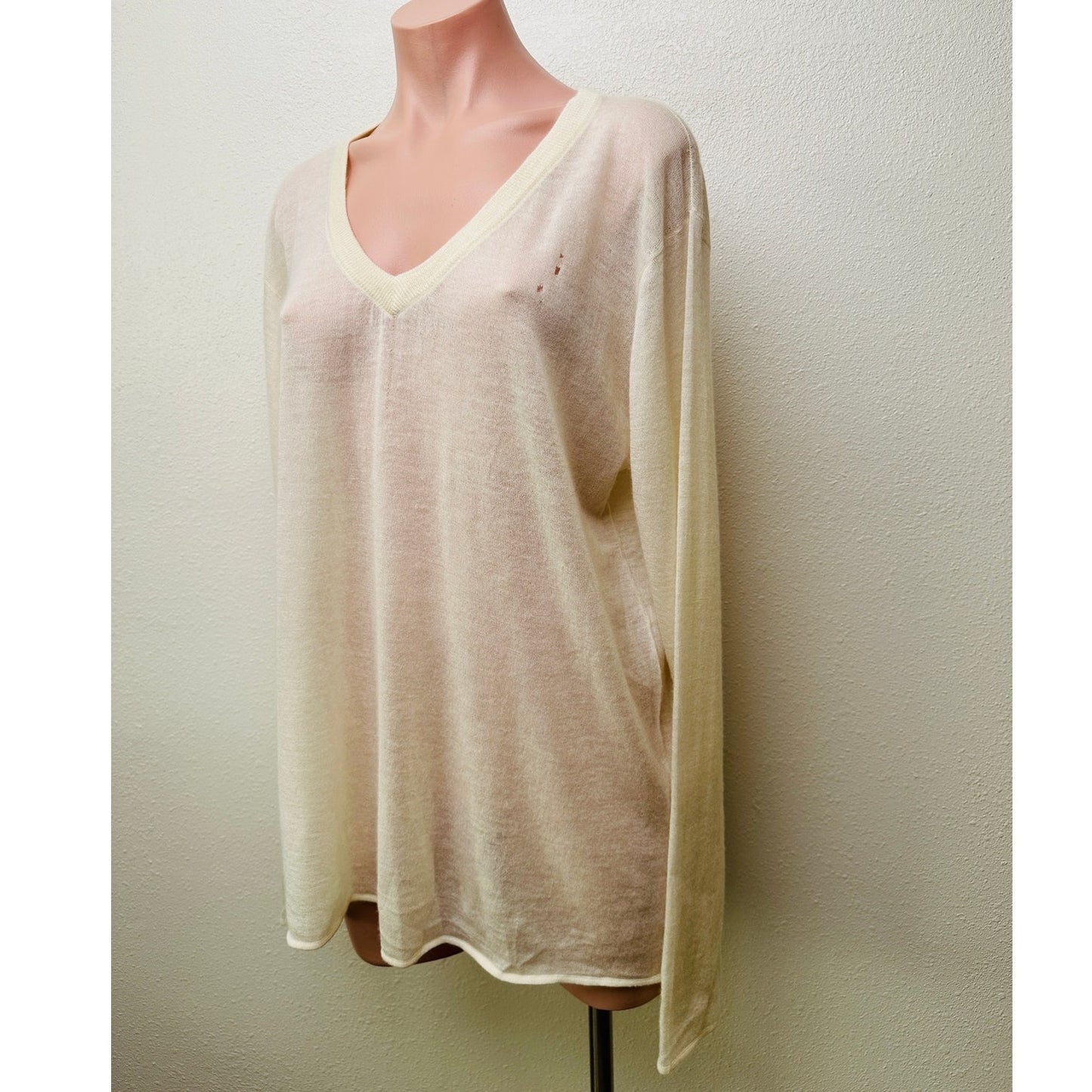 NWT Margaret Birdseye Ivory Cashmere V-Neck Sweater Size M