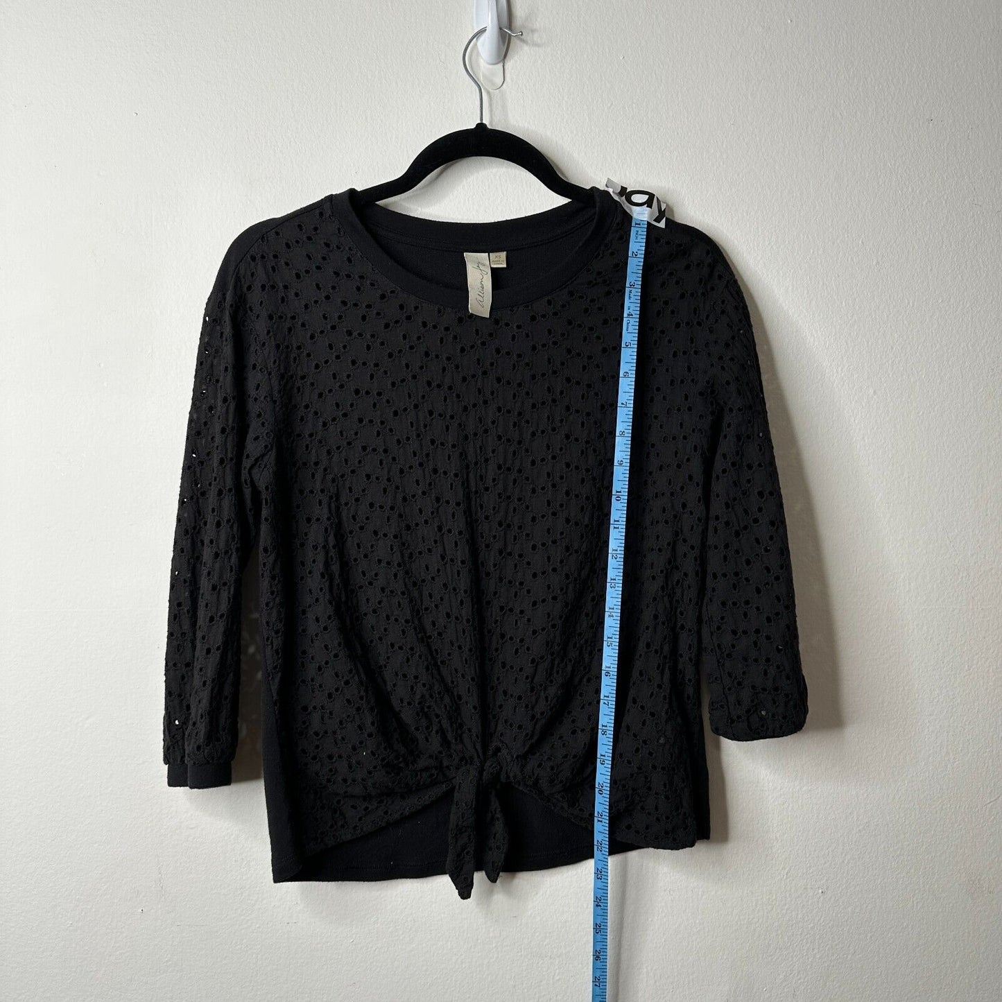Allison Joy Black Eyelet Lace Front Tie 3/4 Sleeve Round Neck Blouse XS
