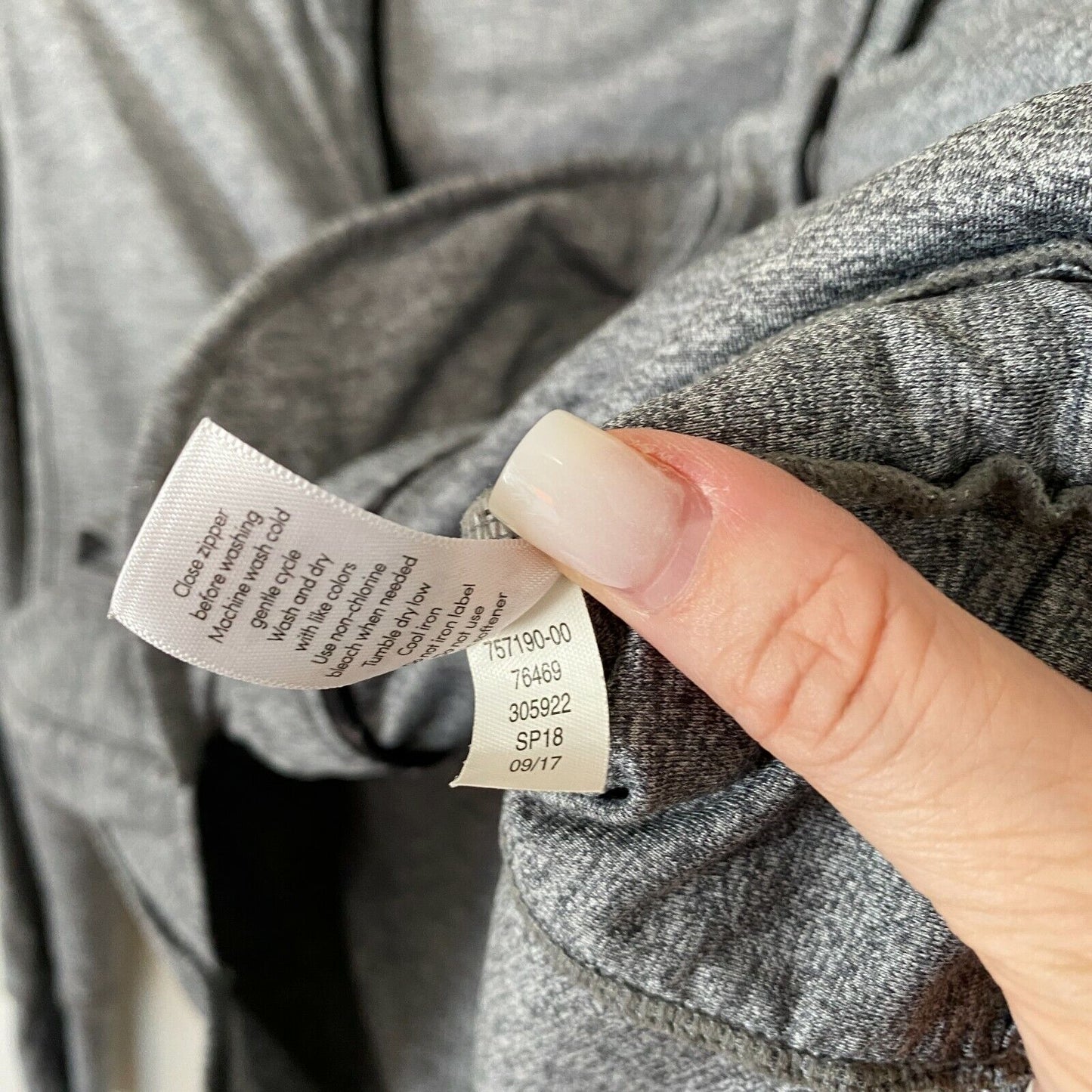 Athleta Med Gray Baja UPF 50+ Hooded Zip Jacket with Thumb Holes Arm Pockets XXS