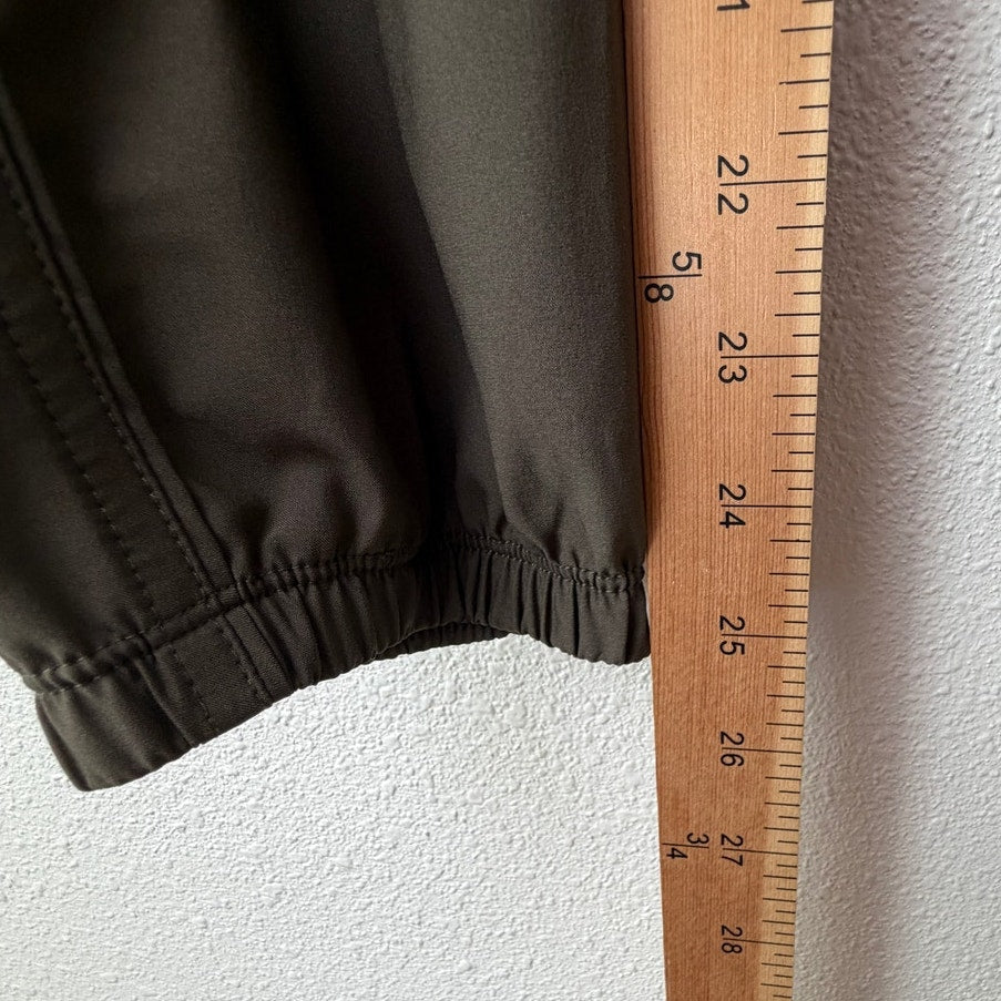 Vuori Weekend Jogger Kale Olive Green Stretch Travel Pants Women's US S