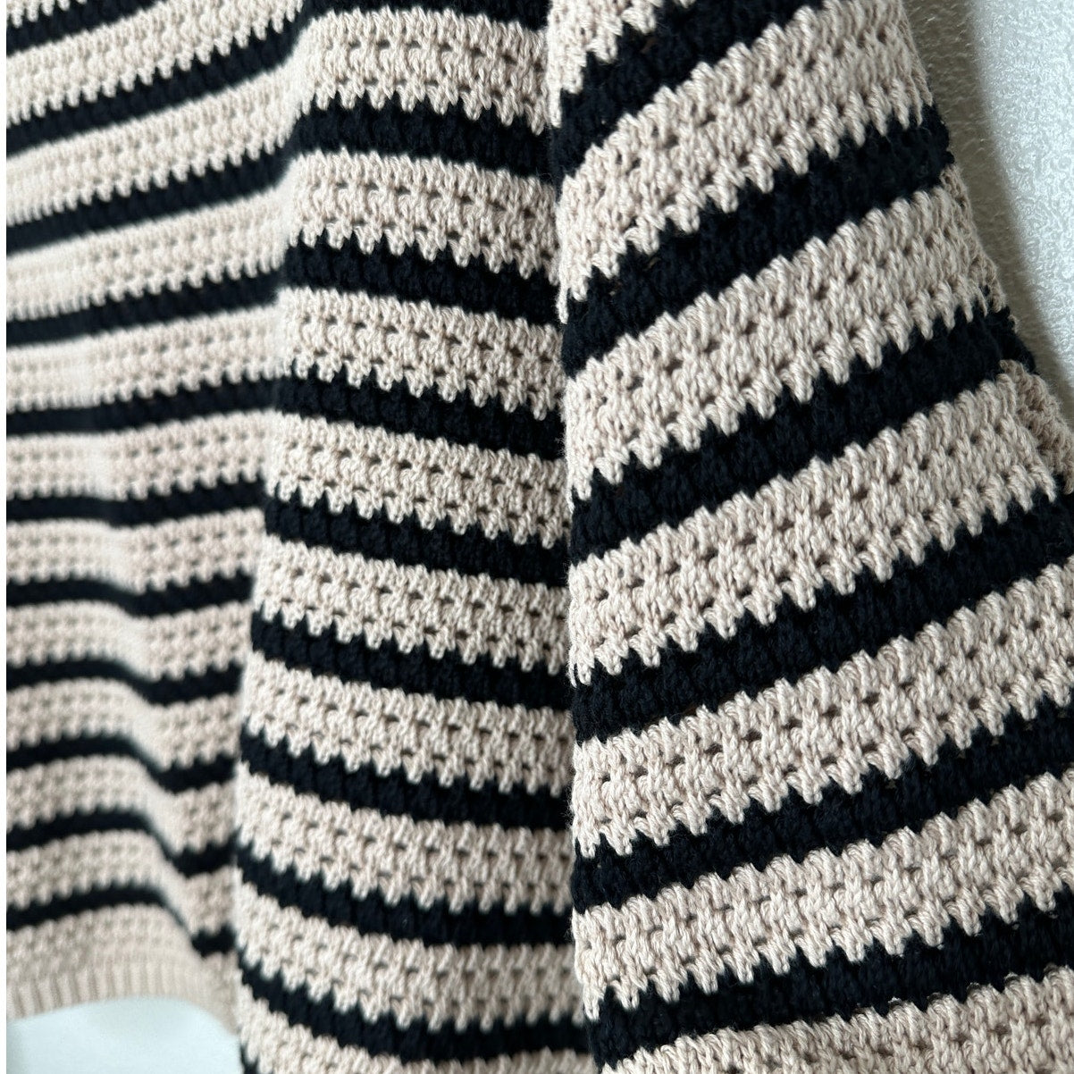 NWT Le Lis Tan & Black Striped Round Neck Raglan Sleeve Crop Sweater L