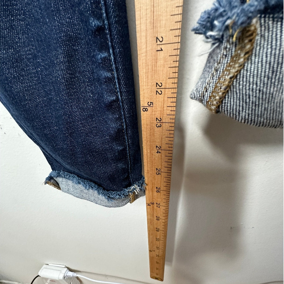 Frame Le Boy Dark Wash Pondview Raw Hem Denim Jeans 27