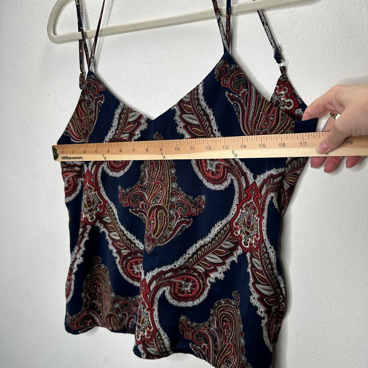 Missguided Blue Red and White Paisley Design VNeck Strappy V-Back Flowy Blouse 6