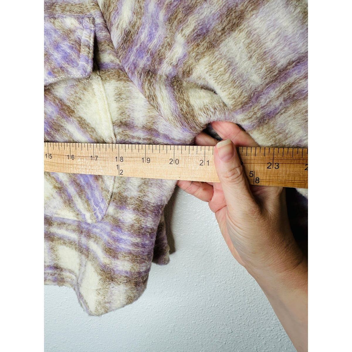 Zara Fuzzy Cream Purple Tan Plaid Front Button Pocket Crop Jacket Small