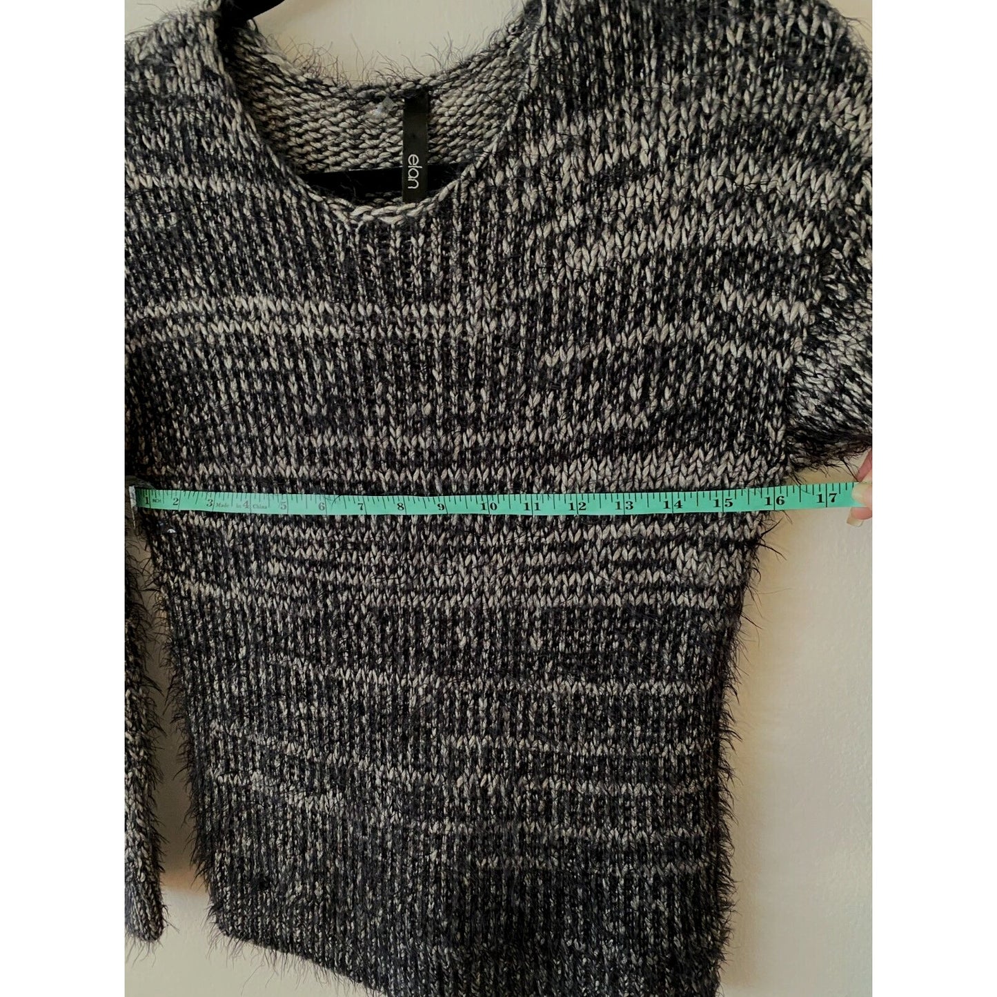 Elan Black Gray Marled Fuzzy Long Sleeve Round Neck Cable Knit Sweater Small